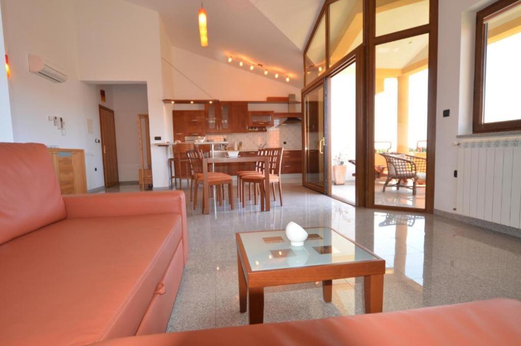 Apartments Ana Wellness S Ровинь Экстерьер фото