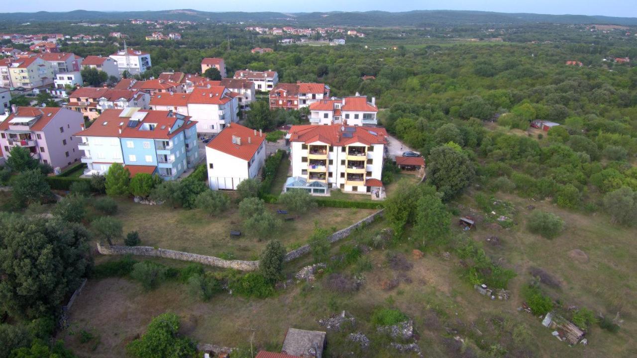 Apartments Ana Wellness S Ровинь Экстерьер фото